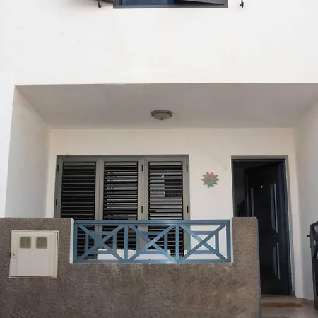 Casa Bianca Caleta De 度假居