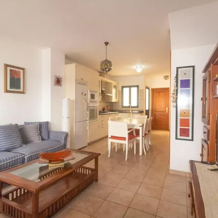 Casa Bianca Caleta De 法马拉