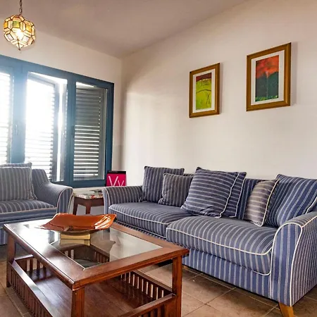 Casa Bianca Caleta De 度假居