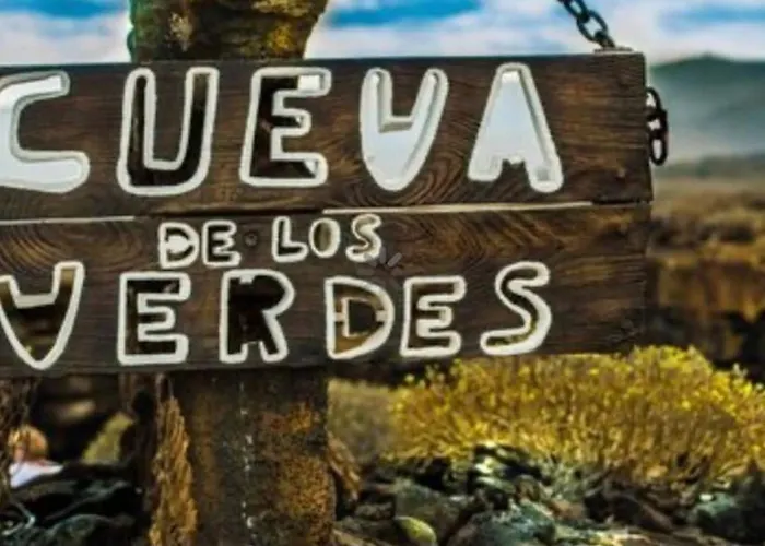 Casa Bianca Caleta De * فامارا