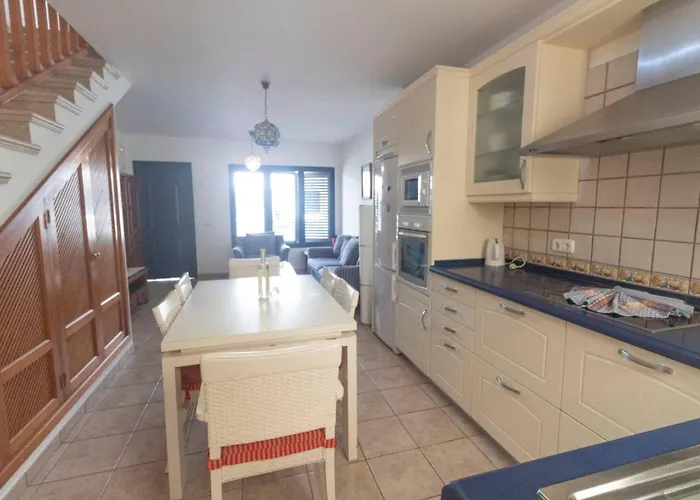 بيت للعطل Casa Bianca Caleta De