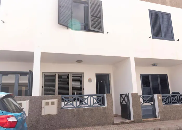 Casa Bianca Caleta De بيت للعطل