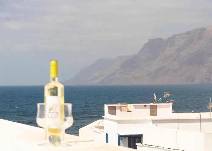 Casa Bianca Caleta De * Famara