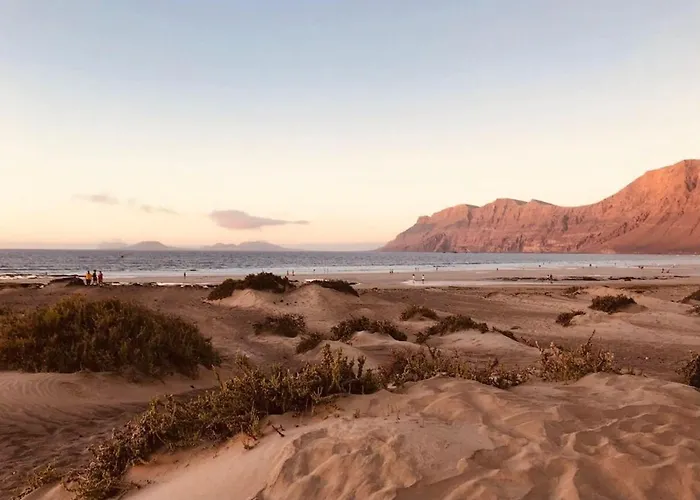 Casa Bianca Caleta De Vakantiehuis Famara